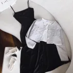 Sét đầm midi đen 2 dây kèm khoác dạ xám