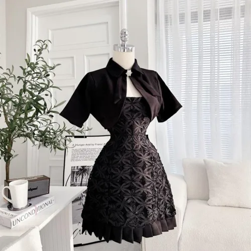 Sét đầm ren nổi xếp lai + áo khoác