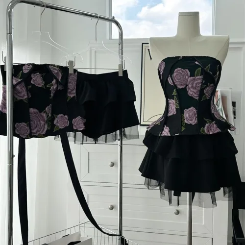Sét gấm ống hoa cúp ngực + chân váy ren tầng