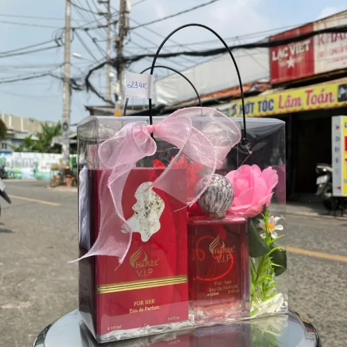 Set Giỏ Quà Tặng Nước Hoa Nữ Charme VIP 100ml - Túi Trong Vuông Có Đèn Đom Đóm Lót Giấy Rơm Thắt Nơ Xinh Xắn Nhiều Màu
