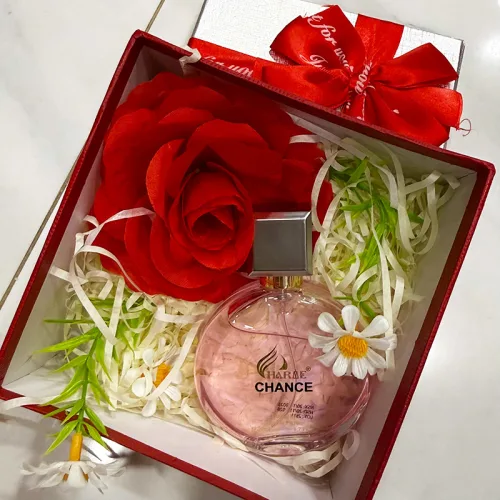Set Hộp Quà Tặng Nước Hoa Nữ Charme Chance Hồng 50ml - Hộp Hoa Rơm Nhiều Màu