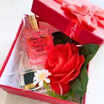 Set Hộp Quà Tặng Nước Hoa Nữ Kat Kev Parfume Chance Pink 50ml - Hộp Hoa Rơm Nhiều Màu