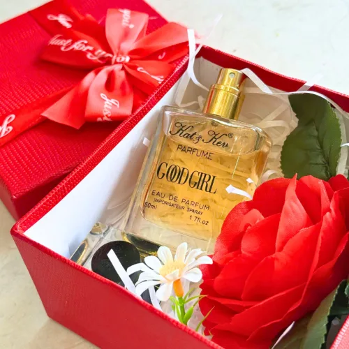 Set Hộp Quà Tặng Nước Hoa Nữ Kat Kev Parfume Good Girl 50ml - Hộp Hoa Rơm Nhiều Màu