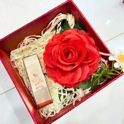 Set Hộp Quà Tặng Son Dưỡng Ẩm Môi Hàn Quốc Embisu Glowp Lip Tint - Hộp Hoa Rơm Nhiều Màu