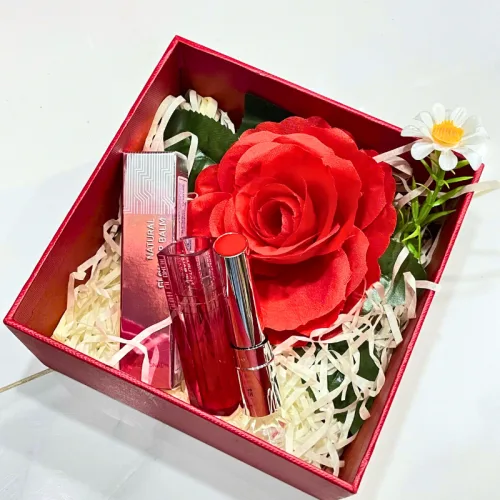 Set Hộp Quà Tặng Son Dưỡng Ẩm Môi Hàn Quốc Embisu Natural Glow Lip Balm - Hộp Hoa Rơm Nhiều Màu