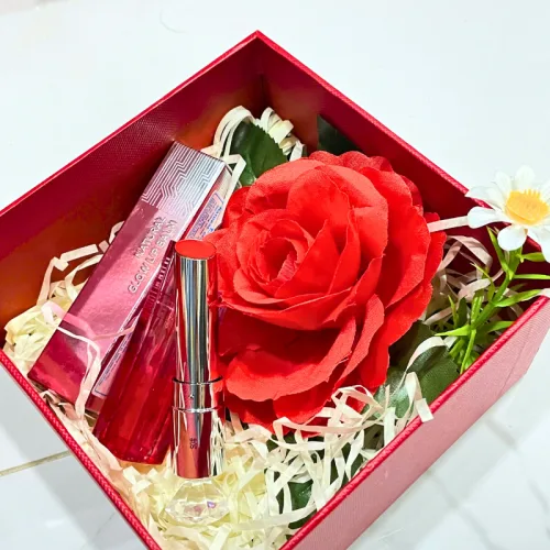 Set Hộp Quà Tặng Son Dưỡng Ẩm Môi Hàn Quốc Embisu Natural Glow Lip Balm - Hộp Hoa Rơm Nhiều Màu