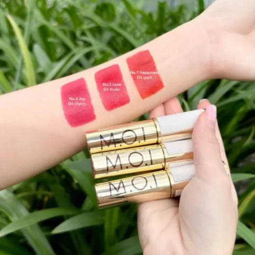 Set Hộp Quà Tặng Son Môi Love M.O.I Màu Vàng - Son Moi 3 Màu - Hộp Hoa Rơm Nhiều Màu