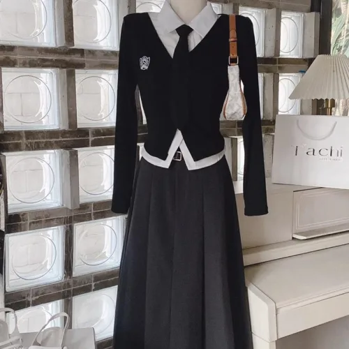 Sét khoác td logo + sơ mi trắng + cavat+ chân váy midi xếp ly có nịt