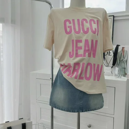 Sét pull nude chữ hồng + chân váy jean