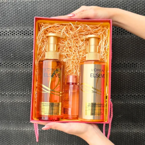 Set Quà Tặng Bộ Dầu Gội Xả Loreal Paris Extraordinary Oil Smooth 440ml Nắp Vàng & 1 Dầu Gội Nắp Vàng Mini