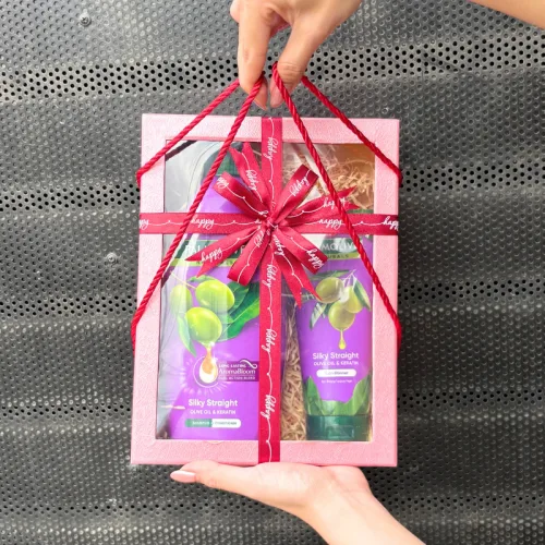 Set Quà Tặng Dầu Gội & Dầu Xả Palmolive Naturals Silky Straight (Set Màu Tím)
