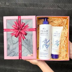 Set Quà Tặng Sữa Tắm Ý Dĩ & Sữa Rửa Mặt Ý Dĩ Reihaku Hatomugi