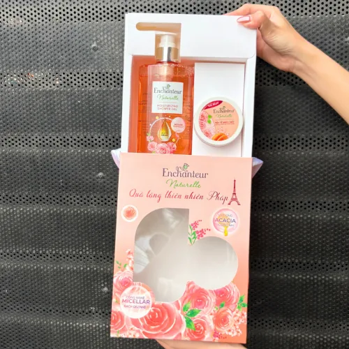Set Quà Tặng Sữa Tắm Enchanteur Naturelle Hương Hoa Hồng & Tẩy Tế Bào Chết Body (Set Màu Cam)