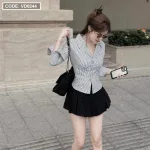 Sét sơ mi kẻ sọc + chân váy đen xếp ly