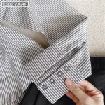 Sét sơ mi kẻ sọc + chân váy đen xếp ly