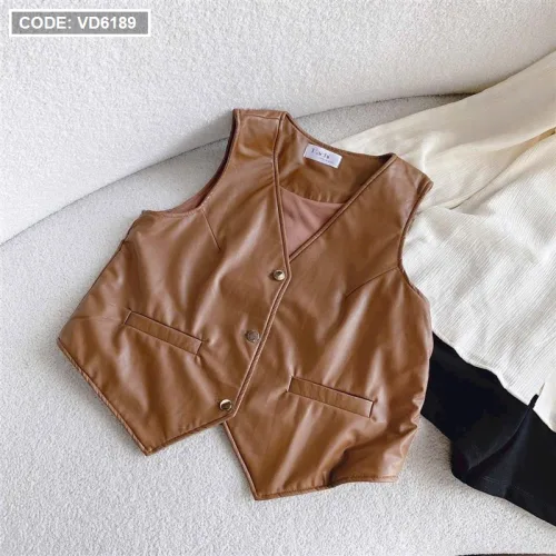 Sét sơ mi nude cổ sen + ghi lê nâu da + short đen