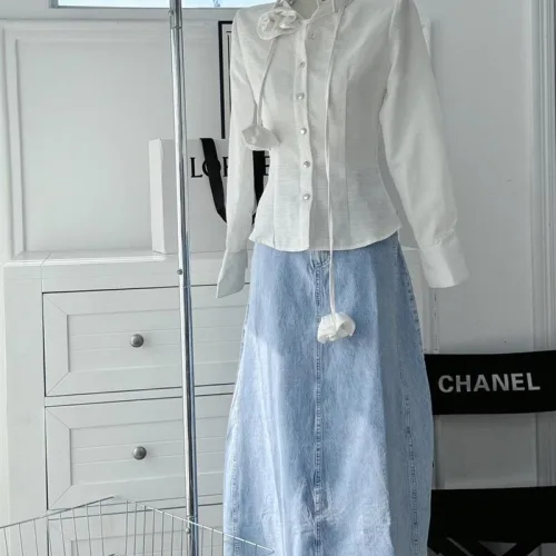 Sét sơ mi trắng chocker cổ + chân váy midi jean