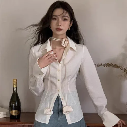 Sét sơ mi trắng chocker cổ + chân váy midi jean