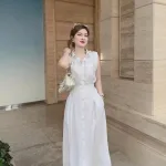 Sét sơ mi trắng túi nắp + chân váy midi
