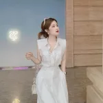 Sét sơ mi trắng túi nắp + chân váy midi