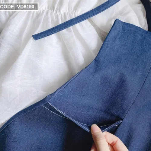Sét yếm jean cột vai kèm áo trắng trễ vai tay bochun