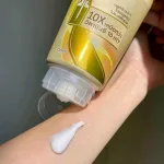 Sữa Dưỡng Thể Vaseline 10X Vàng Healthy Bright Gluta Hya Serum Flawless Glow 330ml (Hàng nhập khẩu có tem phụ)