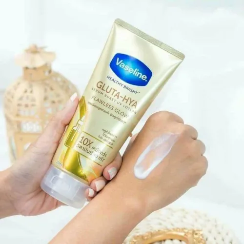 Sữa Dưỡng Thể Vaseline 10X Vàng Healthy Bright Gluta Hya Serum Flawless Glow 330ml (Hàng nhập khẩu có tem phụ)