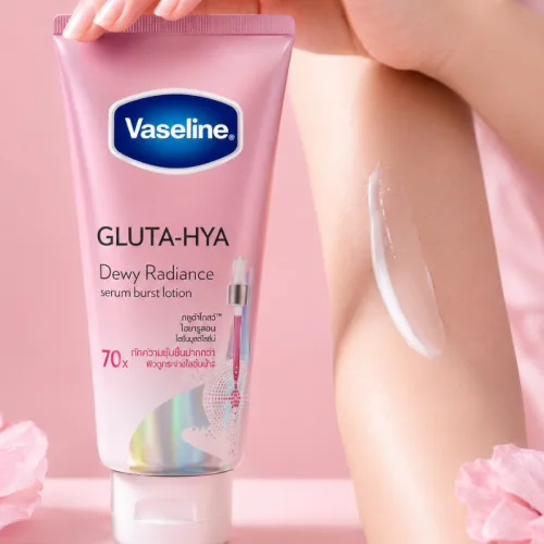 Sữa Dưỡng Thể Vaseline 70X Màu Hồng 300ml (Hàng nhập khẩu có tem phụ) - Phiên Bản Mới