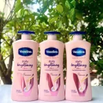 Sữa Dưỡng Thể Vaseline Intensive Care Daily Brightening 725ml