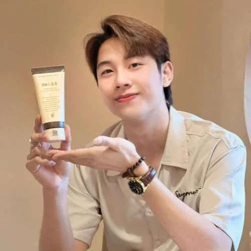 Sữa rửa mặt Byvibes Wonder Bath PH Balancing PHA 5.5 Cleansing Foam có tốt không ?