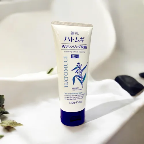 Sữa Rửa Mặt Ý Dĩ Hatomugi Cleansing Facial Washing 130g