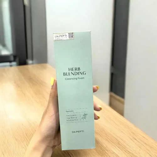 Sữa Rửa Mặt Dr.Pepti Hàn Quốc Herb Blending Chiết Xuất Trà Xanh 110ml phù hợp da dầu mụn, da nhạy cảm