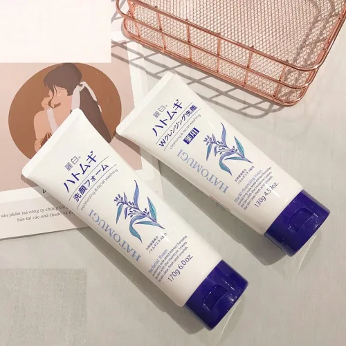 Sữa Rửa Mặt Hatomugi Ý Dĩ Moisturizing & Facial Washing Dành Cho Da Khô 170g