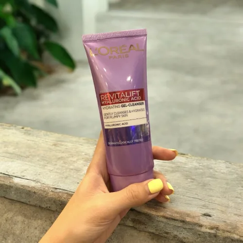 Sữa Rửa Mặt Loreal Paris Cấp Ẩm Da Revitalift Hyaluronic Acid 100ml