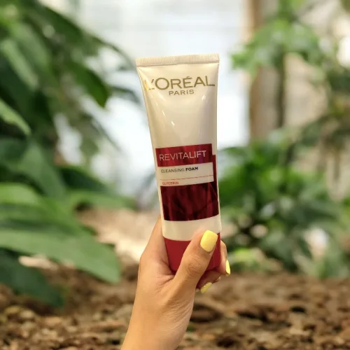 Sữa Rửa Mặt Loreal Paris Chống Lão Hoá Revitalift Cleansing Foam 100ml