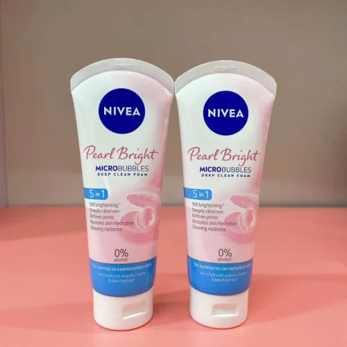 Sữa Rửa Mặt Nivea Tinh Chất Ngọc Trai Hỗ Trợ Làm Sáng Da 5 In 1 Màu Xanh 100g