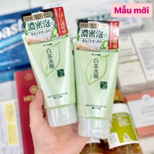 Sữa Rửa Mặt Rohto Shirochasou Trà Xanh Nhật Bản 120g