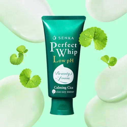 Sữa Rửa Mặt Senka Perfect Whip Chiết Xuất Rau Má Màu Xanh Lá Dịu Nhẹ Cho Da Nhạy Cảm 100g