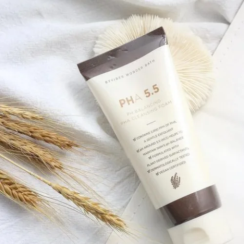 Sữa Rửa Mặt Tẩy Tế Bào Chết Byvibes Wonder Bath PHA 5.5 PH Balancing PHA Cleansing Foam