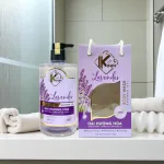 Sữa Tắm Kina Hương Nước Hoa Oải Hương 900ml - Hỗ Trợ Cấp Ẩm Dưỡng Sáng Da Mịn Màng - Tặng Kèm 1 Bông Tắm