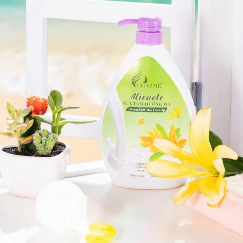 Sữa tắm nước hoa Charme Miracle 1000ml hương Ngọc Lan Tây