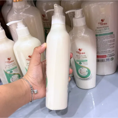 Sữa Tắm Yoowhite Chai Nhỏ 400ml