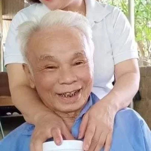 Sức khỏe của ba - niềm vui của con
