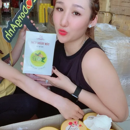 Tắm trắng Kiwi thế hệ X3 công ty Đông Anh