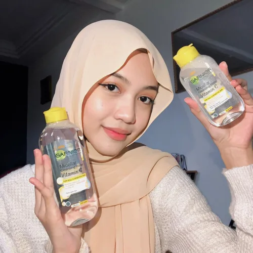 Tẩy trang Garnier Micellar Cleansing Water Vitamin C 400ml