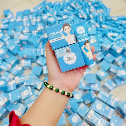 Thâm nách gluta milk vip white về sẵn kho ANN ạ