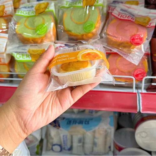 Thùng 48 Bánh Trứng Nướng Lòng Đỏ Chảy Đài Loan 50g/Cái