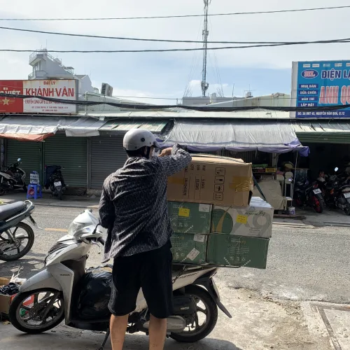 Tìm nguồn sỉ kiếm nha em nha.