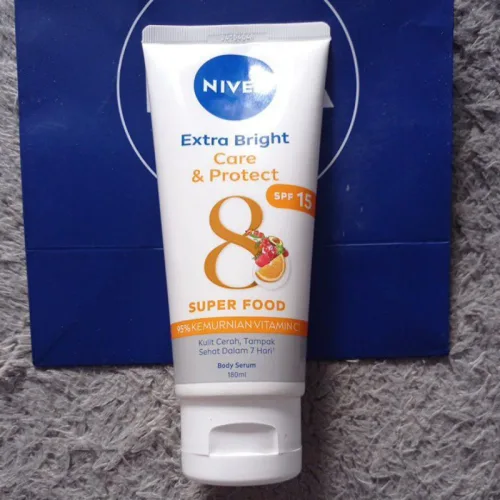 Tinh Chất Dưỡng Thể Nivea Màu Cam Ban Ngày 180ml