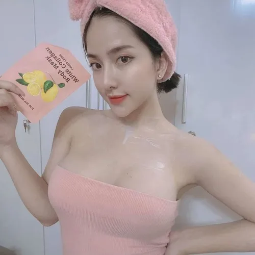 Trắng như Ngọc Trinh… lột xác sau mùa dịch